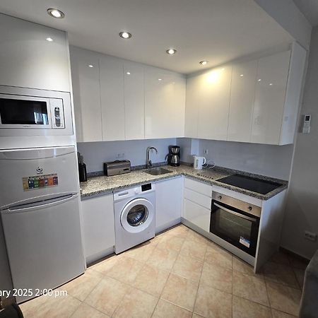 Benal Beach Apartments Малага Екстериор снимка