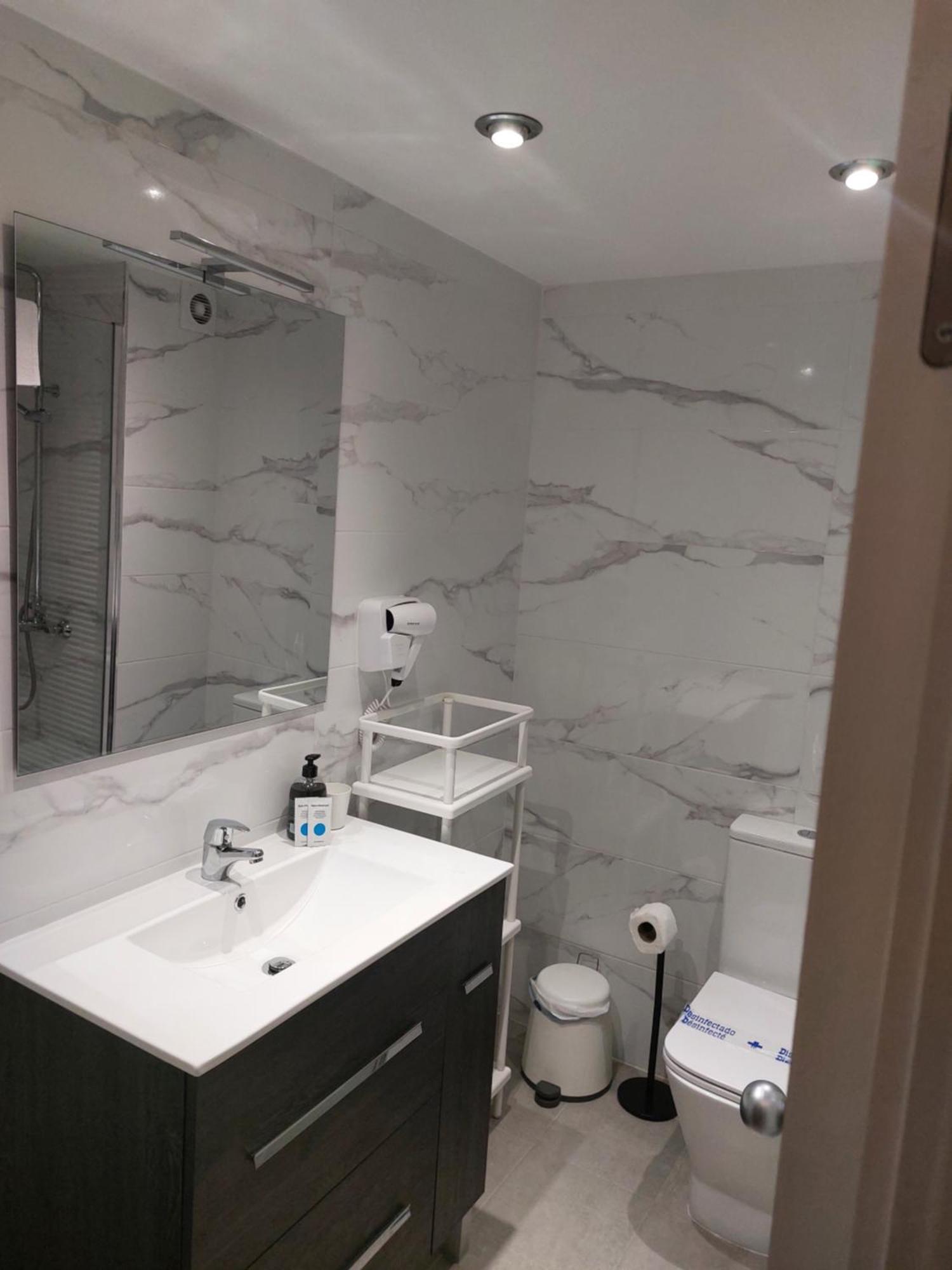 Benal Beach Apartments Малага Екстериор снимка