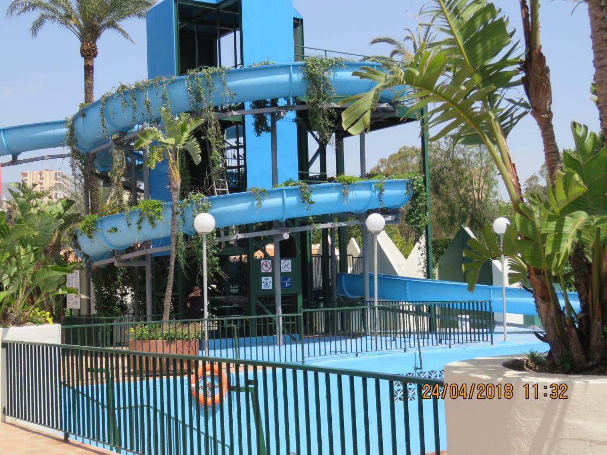 Benal Beach Apartments Малага Екстериор снимка