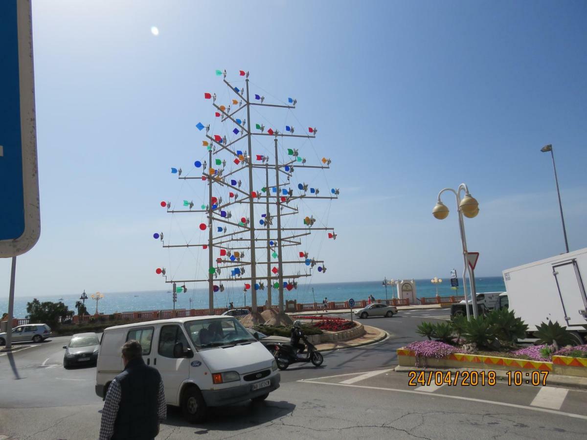 Benal Beach Apartments Малага Екстериор снимка